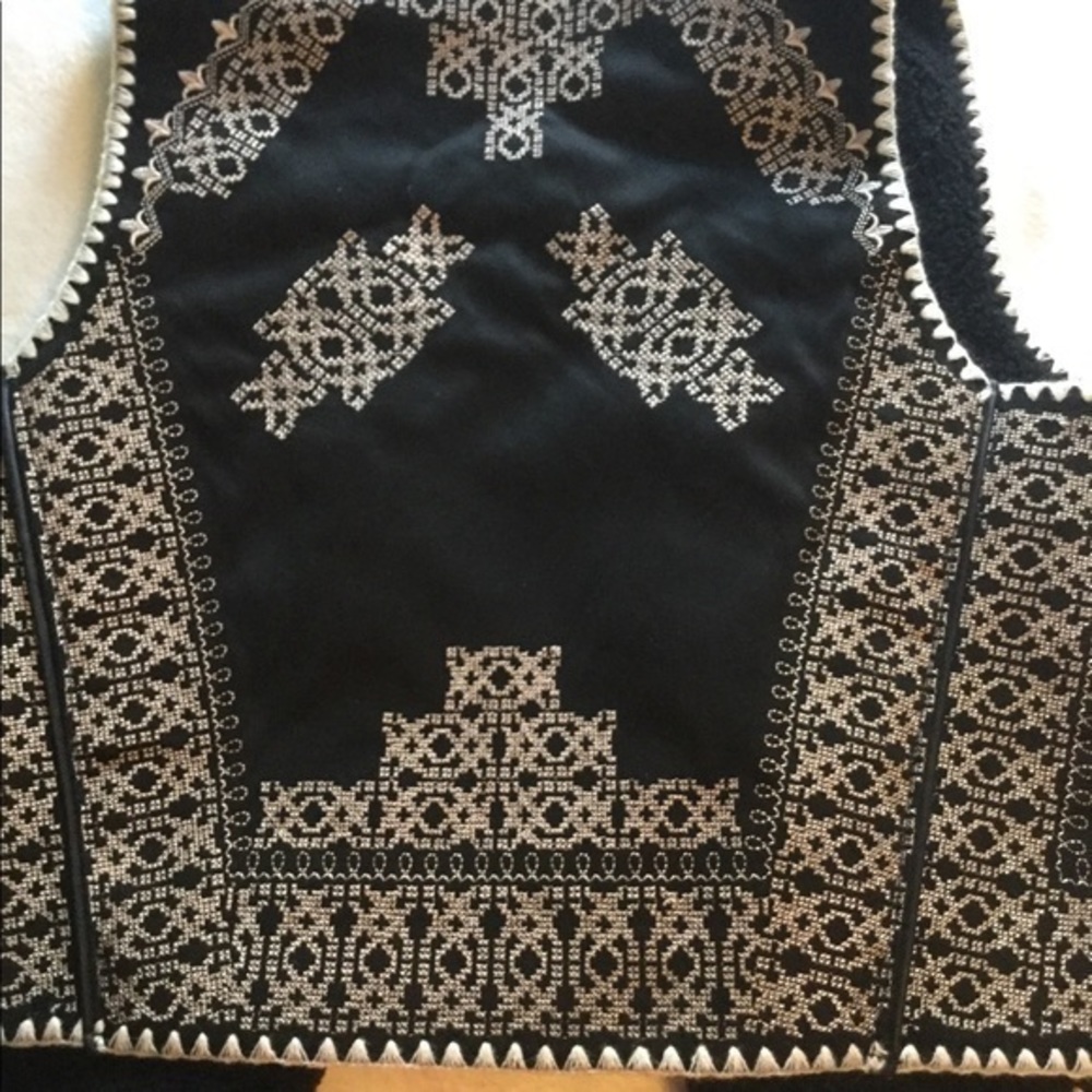 Anthro Gypsy 05 Embroidered Shearling Vest NWT - Picture 8 of 8
